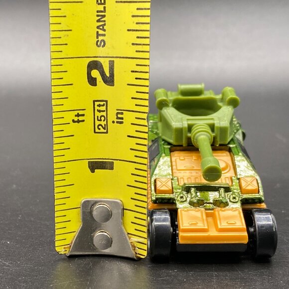 Hot Wheels Daredevils Tanknator 1:64 Diecast Multicolor Camo DHP21 - Picture 13 of 13